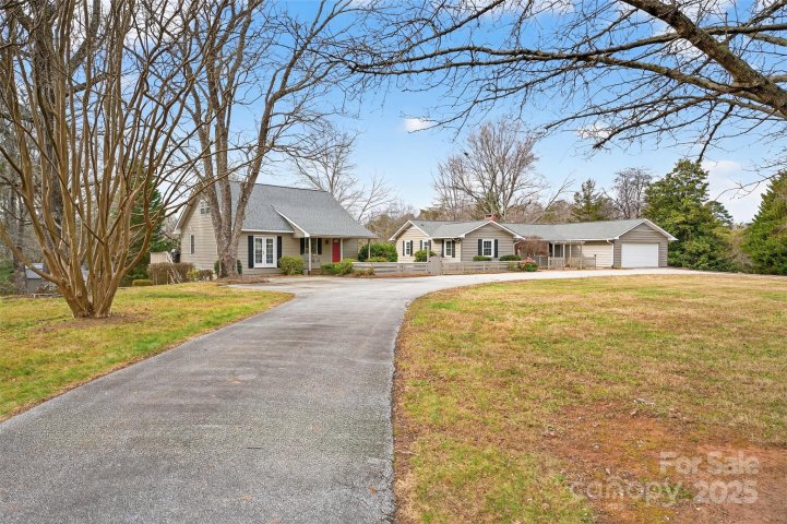 705 Hooper Creek Road sold home in Red Fox, Tryon, NC