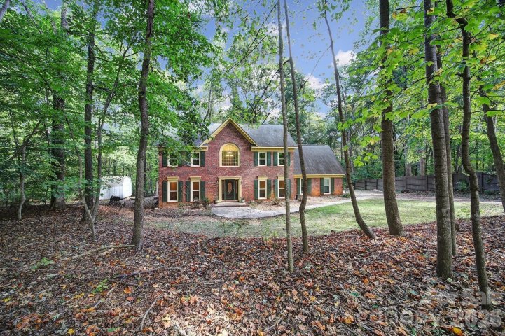 5026 Spicebush Court sold home in Farmwood North, Charlotte, NC