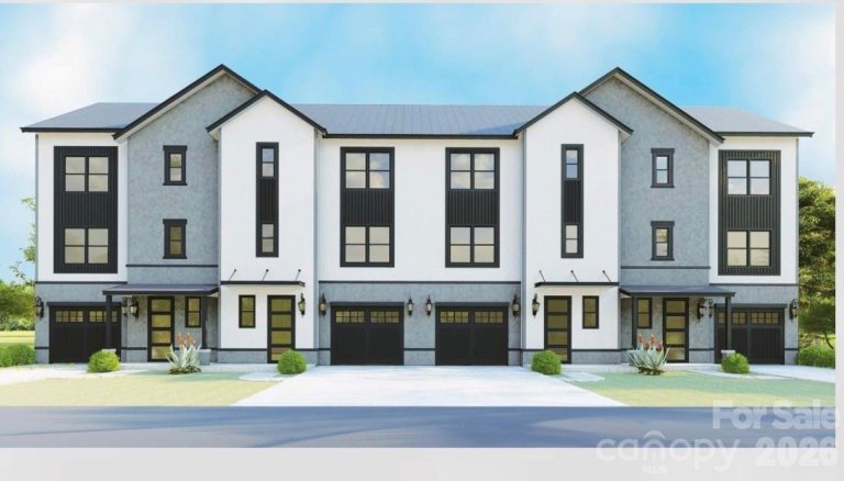1121 Wonder Way pending home in Glen Forest, Charlotte, NC