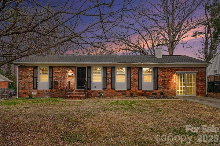 3431 Shamrock Drive active home in Shamrock Hills, Charlotte, NC