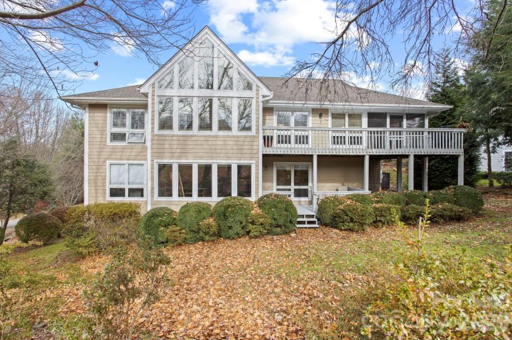 122 Broadmoor Drive active home in Kenmure, Flat Rock, NC