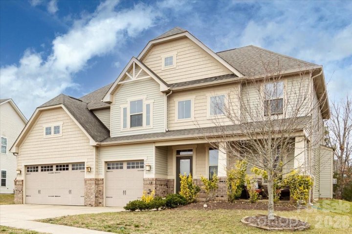 7335 Millstone Circle active home in The Mills At Rocky River, Concord, NC
