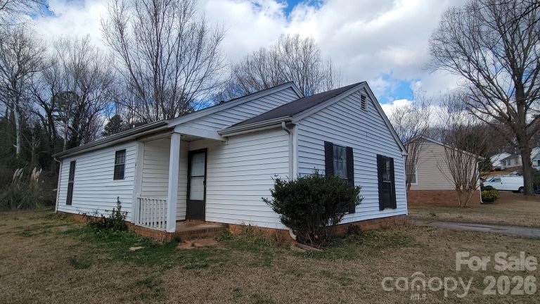 7037 Ravenglass Lane sold home in Heathergate, Mint Hill, NC