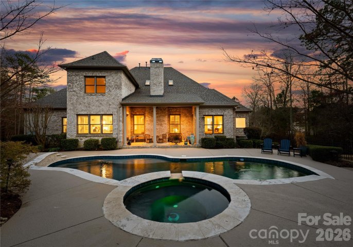 9200 Unbridle Lane pending home in Providence Downs, Waxhaw, NC