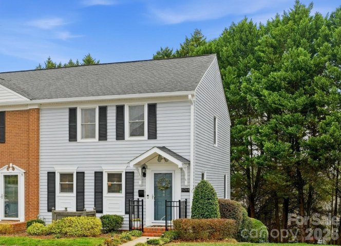 8344 Knights Bridge Road sold home in Sharon South, Charlotte, NC