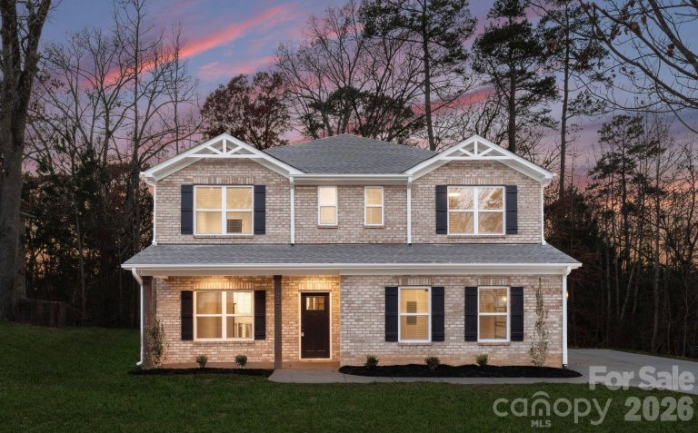 3388 Brackhill Street pending home in The Farm At Riverpointe, Davidson, NC