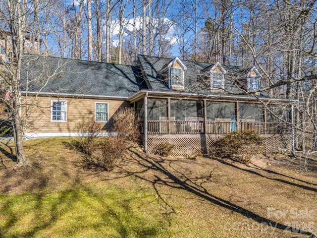 181 Beechwood Lakes Drive sold home in Beechwood Lakes, Hendersonville, NC