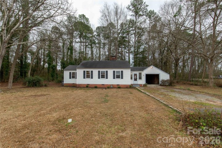 1250 Hampton Grace Avenue active home in Erwin Farm, Lancaster, SC