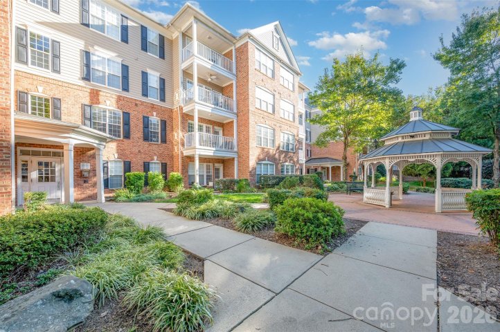 3276 Margellina Drive sold home in SouthPark Corners, Charlotte, NC