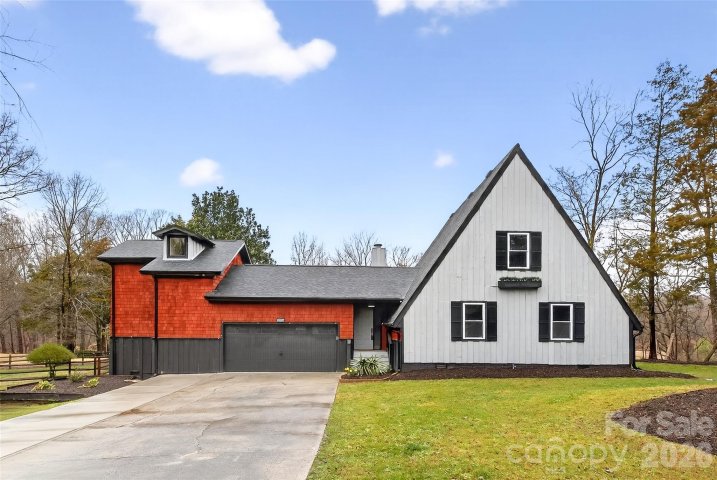 10054 Four Mile Creek Road pending home in Raintree, Charlotte, NC