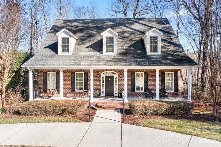 214 Lytham Lane sold home in Cowans Ford Country Club, Stanley, NC