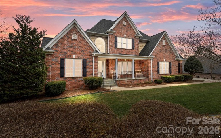 Homes in Plantation Pointe, Granite Falls