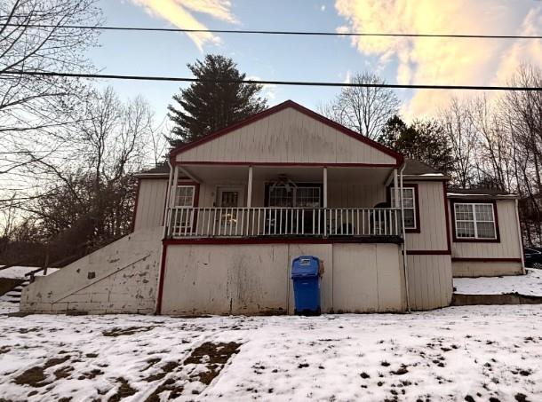8 Hemlock Drive sold home in Sulphur Springs Park, Asheville, NC