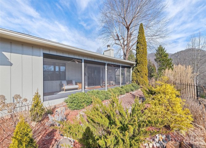 12 A Willow View Drive sold home in Mill Creek, Franklin, NC