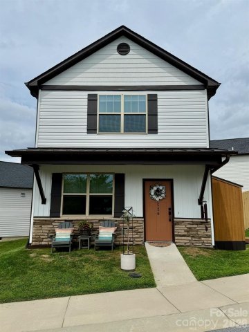 526 Cardwell Lane sold home in Sycamore Cottages, Fletcher, NC