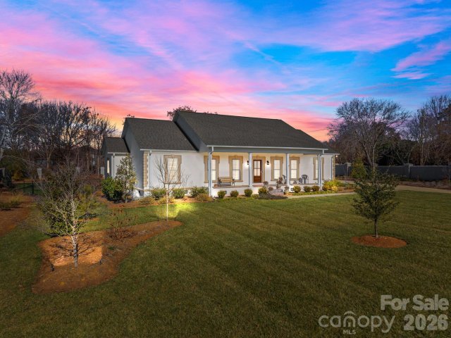 102 Polo Drive pending home in Country Club Hills, Salisbury, NC