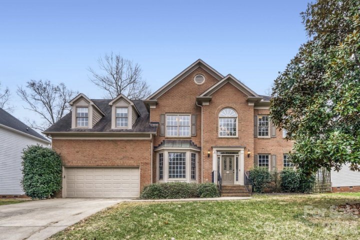 12416 Sylvan Oak Way sold home in The Crossings, Charlotte, NC