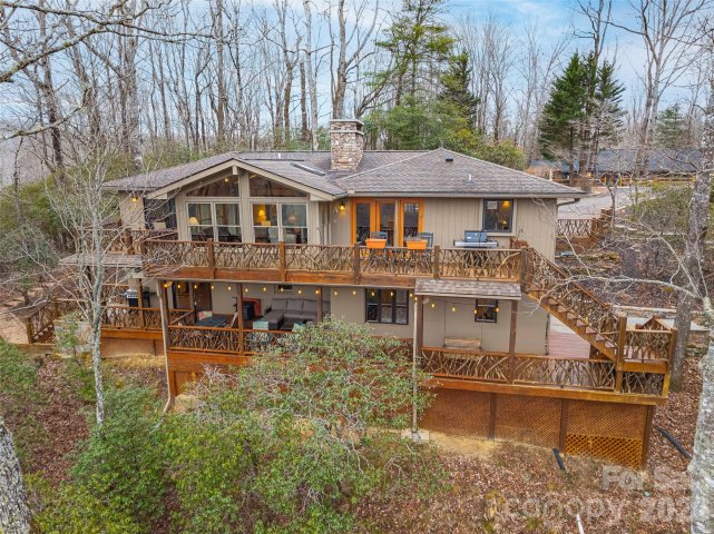 67 Ossarooga Court active home in Connestee Falls, Brevard, NC