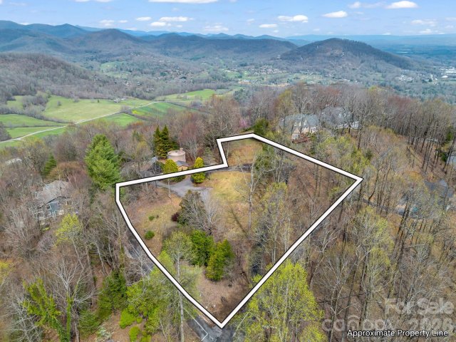 5 Chestnut Top Circle active home in High Vista, Mills River, NC