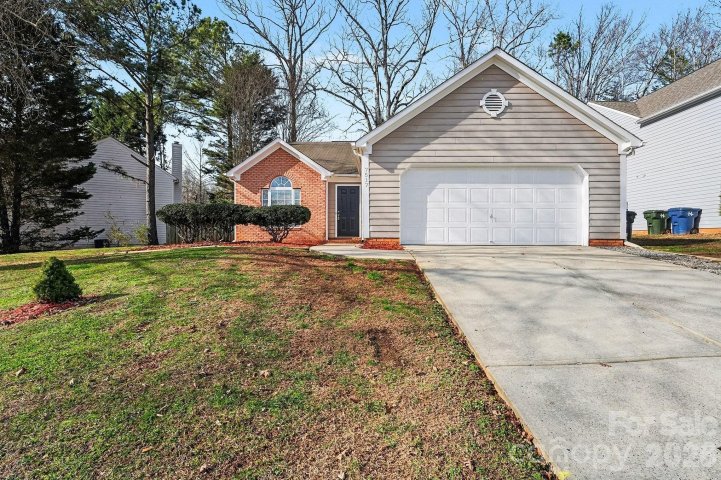 7517 Lullwater Cove sold home in Henderson Park, Huntersville, NC