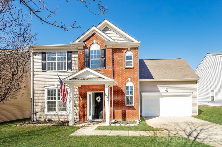 8351 Rolling Meadows Lane sold home in Stonegate Farms, Huntersville, NC