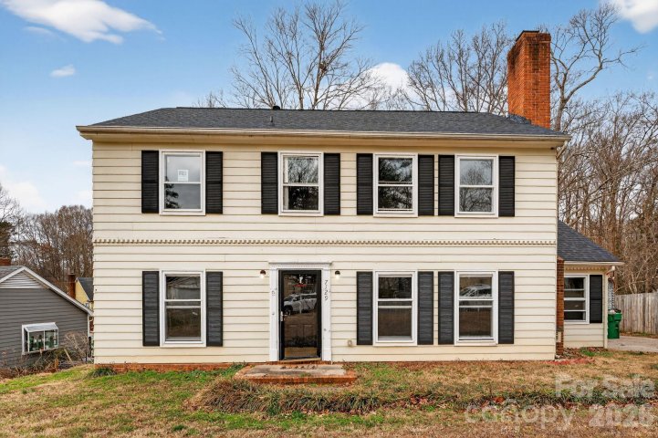Homes in Chestnut Lake, Charlotte