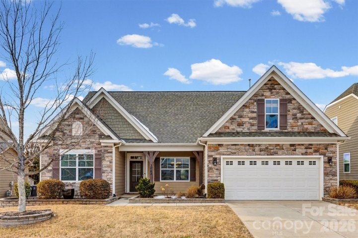 3043 Burgess Drive active home in Walnut Creek, Lancaster, SC
