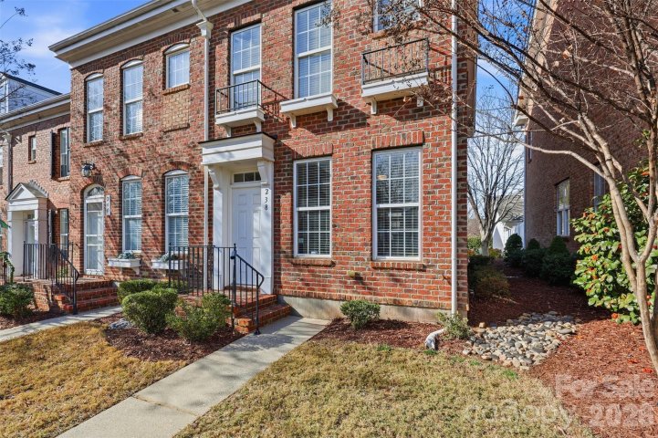 238 Welton Way active home in Morrison Plantation, Mooresville, NC
