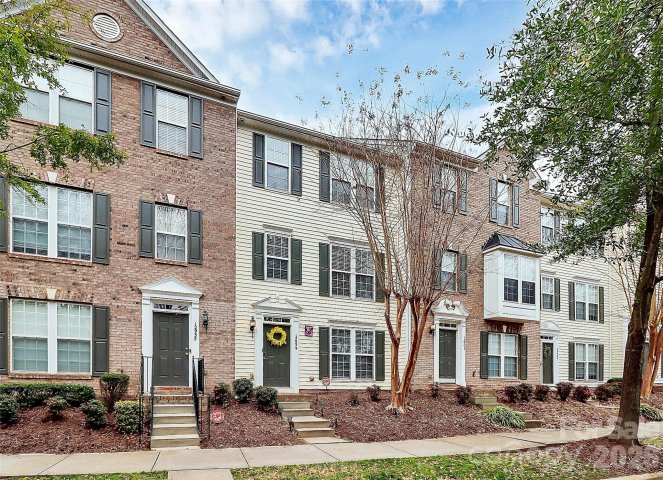 12939 Bullock Greenway Boulevard sold home in Blakeney Greens, Charlotte, NC
