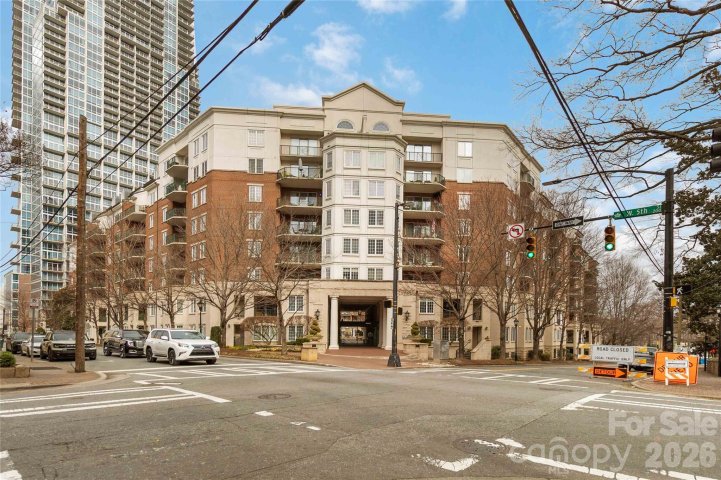 300 W 5th Street sold home in Fifth And Poplar, Charlotte, NC