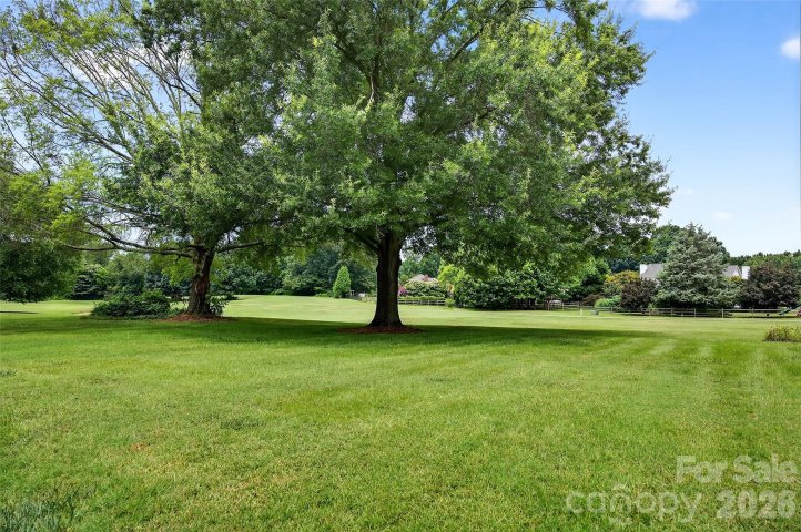 110 Old Squaw Road sold home in Mallard Head, Mooresville, NC