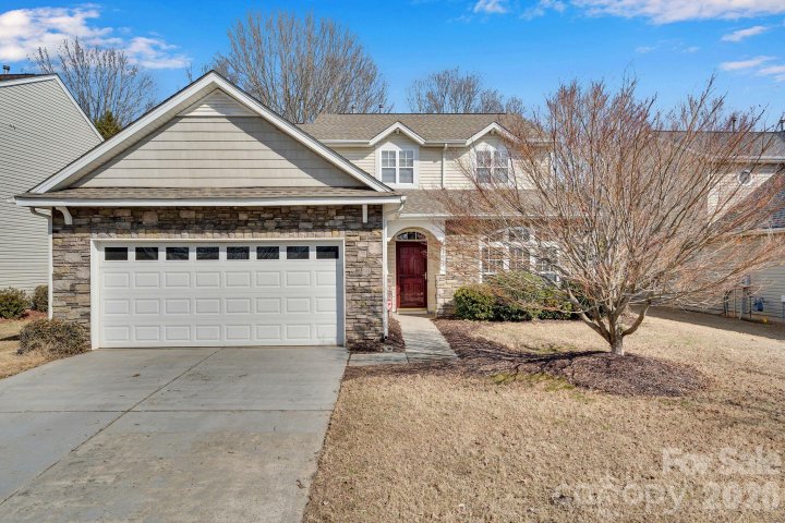 11012 Sedgemoor Lane active home in Southampton Commons, Charlotte, NC
