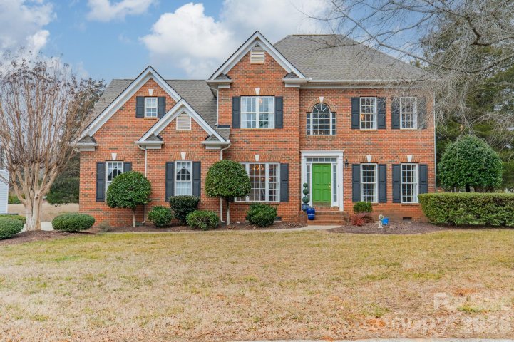 4006 Belle Meade Circle pending home in Belle Meade, Belmont, NC