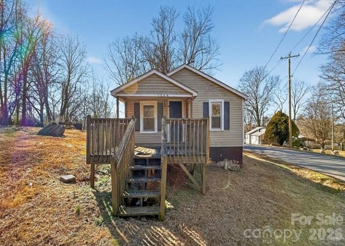 1309 Williams Road sold home in Lincoln Estate, Statesville, NC