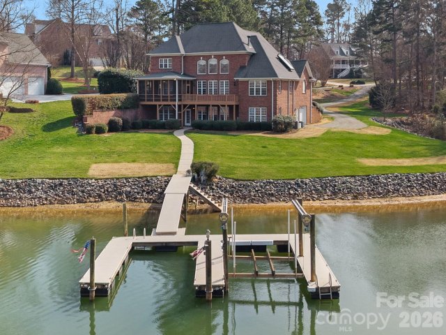125 Grand Bay Drive sold home in Grand Bay, Mooresville, NC