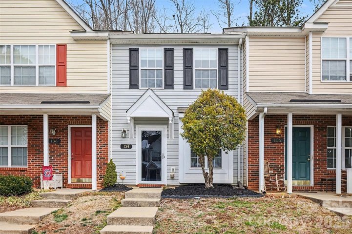 134 Rhett Court sold home in The Townes At River Crossing, Fort Mill, SC