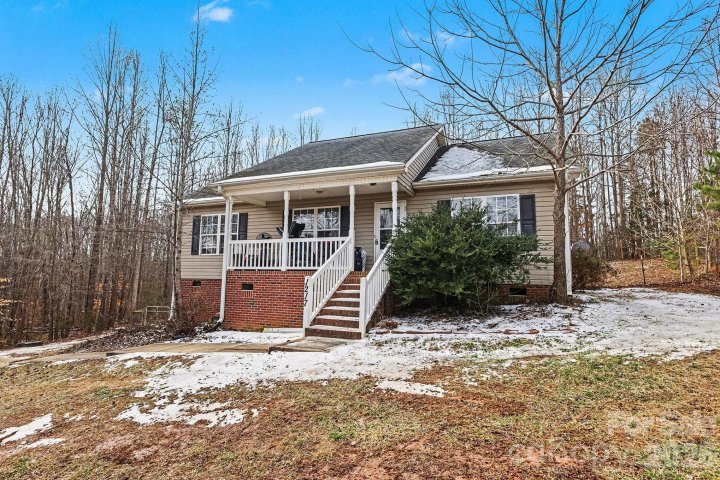 1217 Woodpecker Drive sold home in Heron Creek, Clover, SC