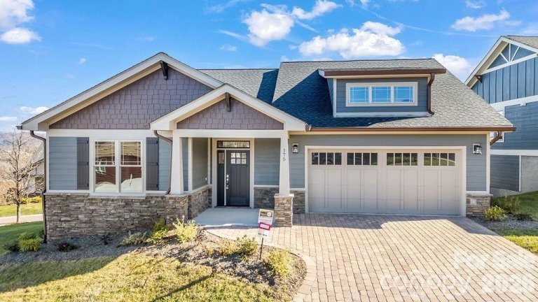 182 Waightstill Drive pending home in Pinnacle At Arabella Heights, Arden, NC