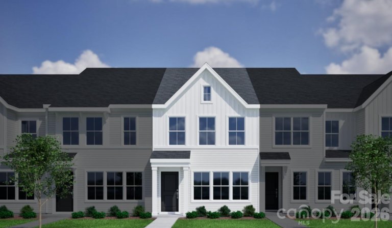 6514 Harlech Street pending home in Nichols Landing, Charlotte, NC