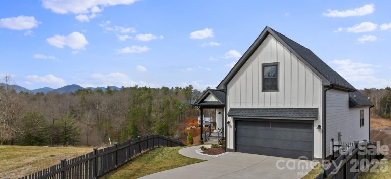 41 Alaskan Drive sold home in The Ridge, Leicester, NC