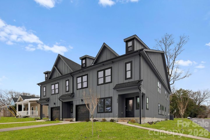 1800 Vinton Street active home in Oaklawn Park, Charlotte, NC