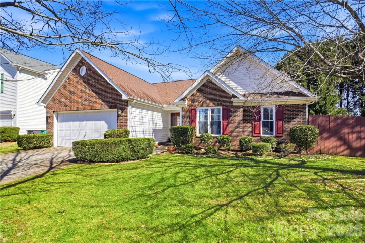 8812 Norway Court sold home in Mapleton, Charlotte, NC