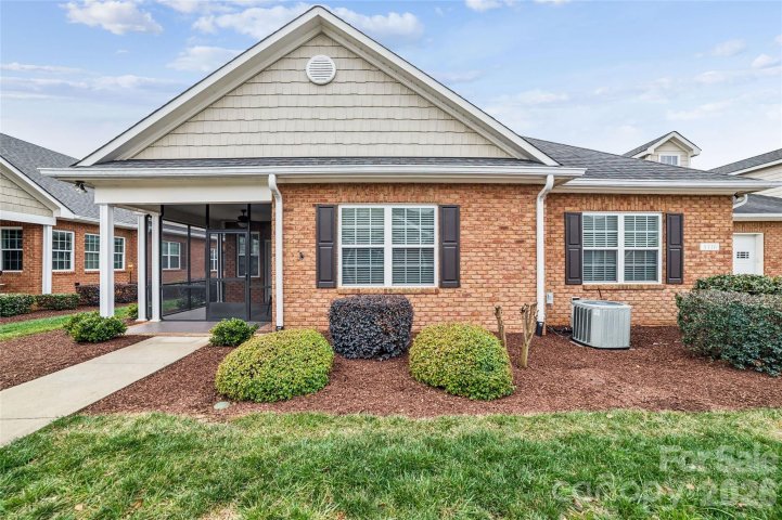 8310 Glacier Drive sold home in 3 Cherry Way, Denver, NC