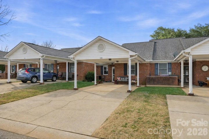 Homes in Twin Oaks, Cornelius