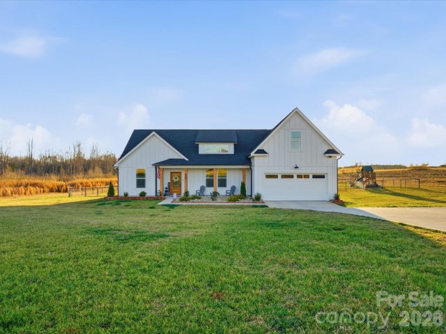 520 Shoal Road pending home in McCurry Farms, Lincolnton, NC