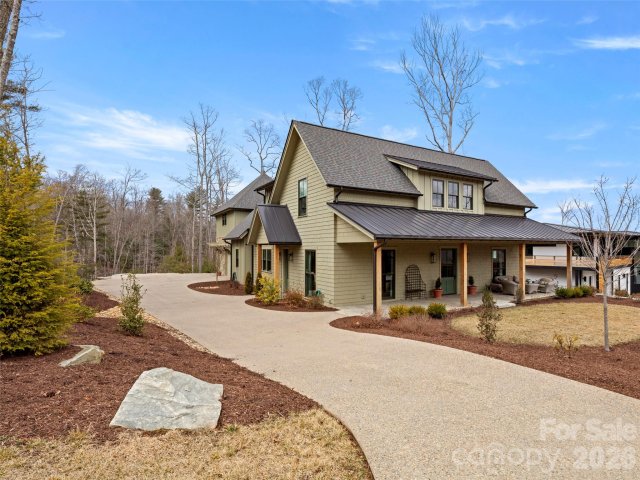 206 Kelmscott Lane active home in Ramble Biltmore Forest, Asheville, NC