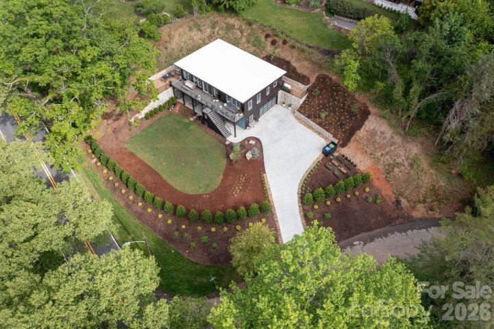 8 Midland Drive active home in Lakeview Park, Asheville, NC