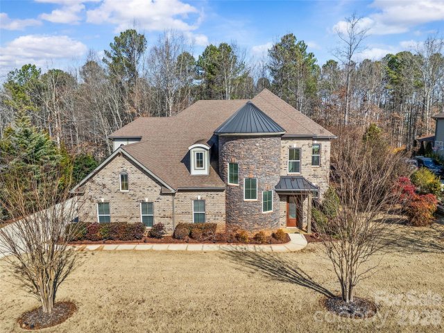 140 Bells Crossing Drive active home in Bells Crossing, Mooresville, NC
