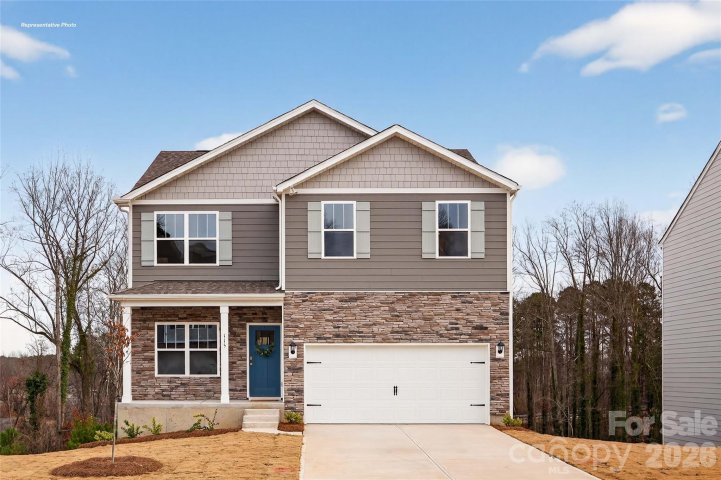 760 14th Avenue Court pending home in The Hamptons At Hickory, Hickory, NC