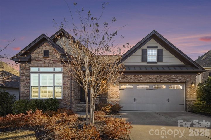 15828 Vale Ridge Drive pending home in Regency At Palisades, Charlotte, NC